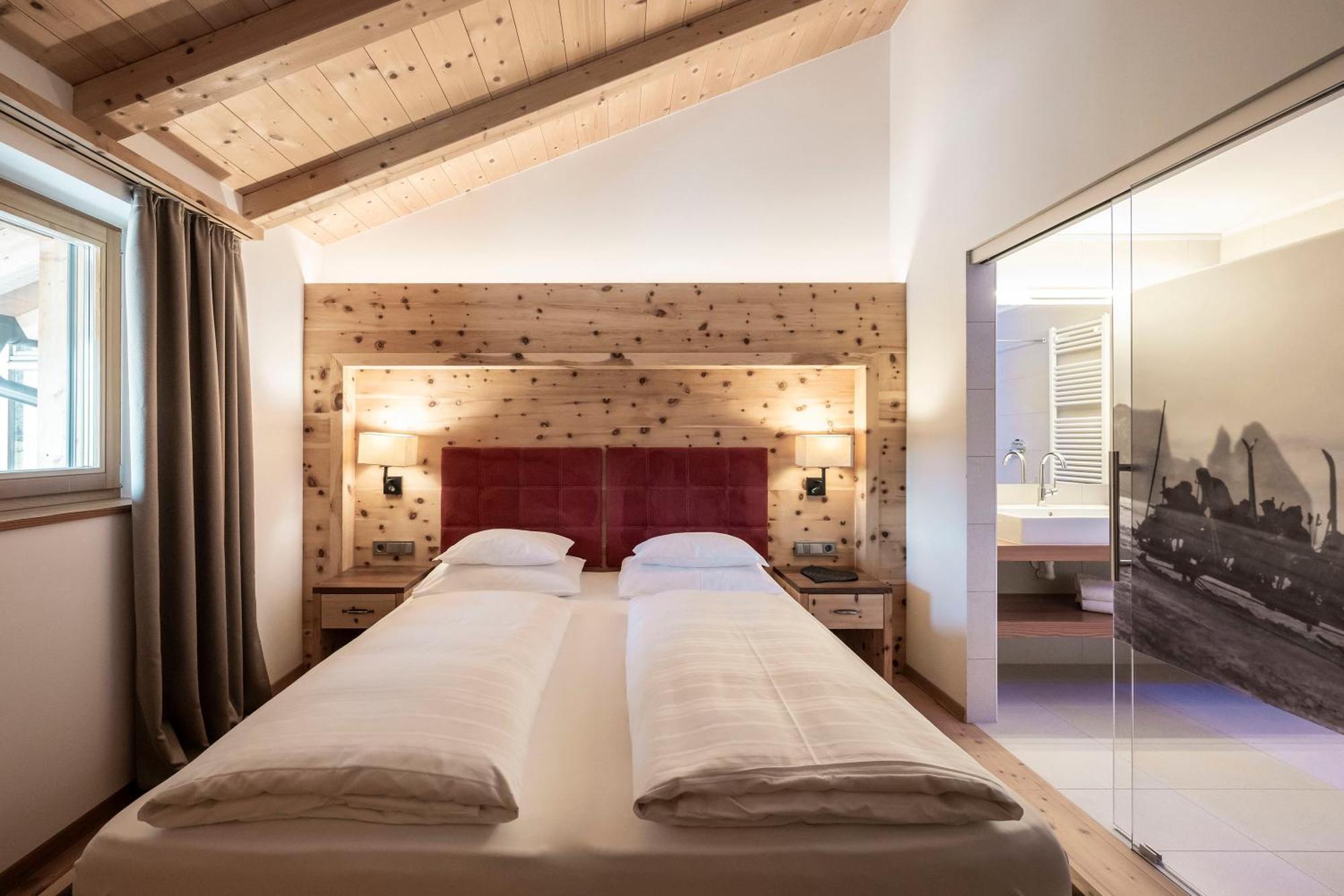 Dolmites Nature Hotel Vigilerhof سويسي المظهر الخارجي الصورة