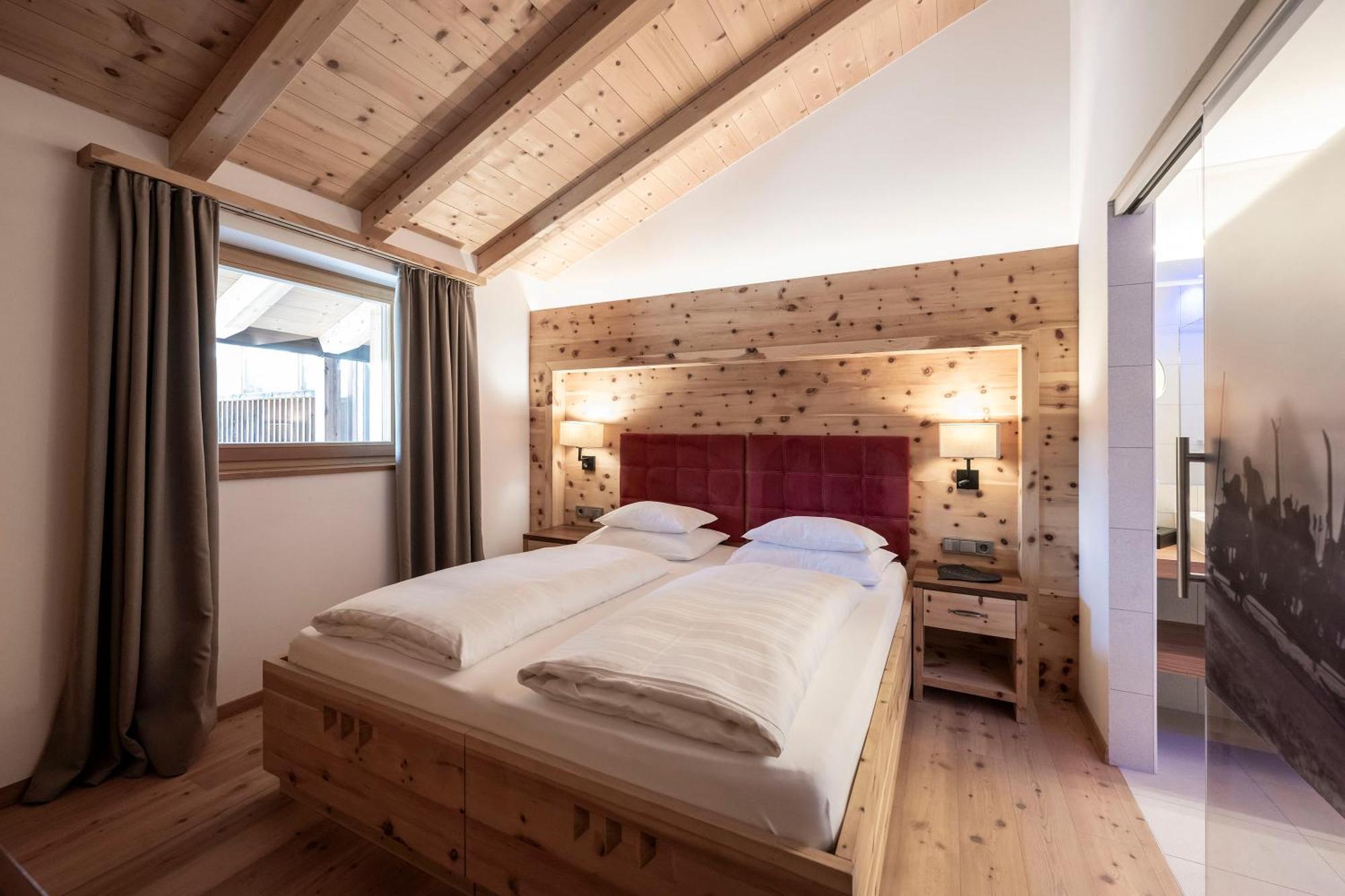 Dolmites Nature Hotel Vigilerhof سويسي المظهر الخارجي الصورة