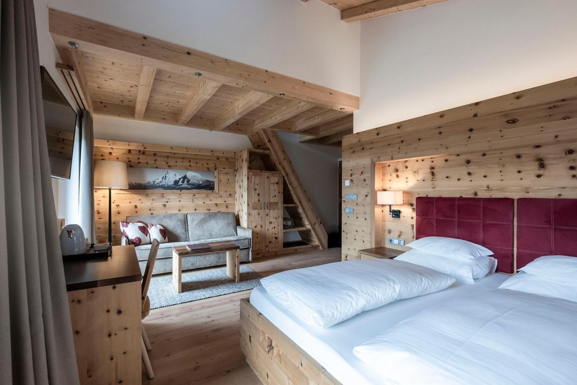 Dolmites Nature Hotel Vigilerhof سويسي المظهر الخارجي الصورة