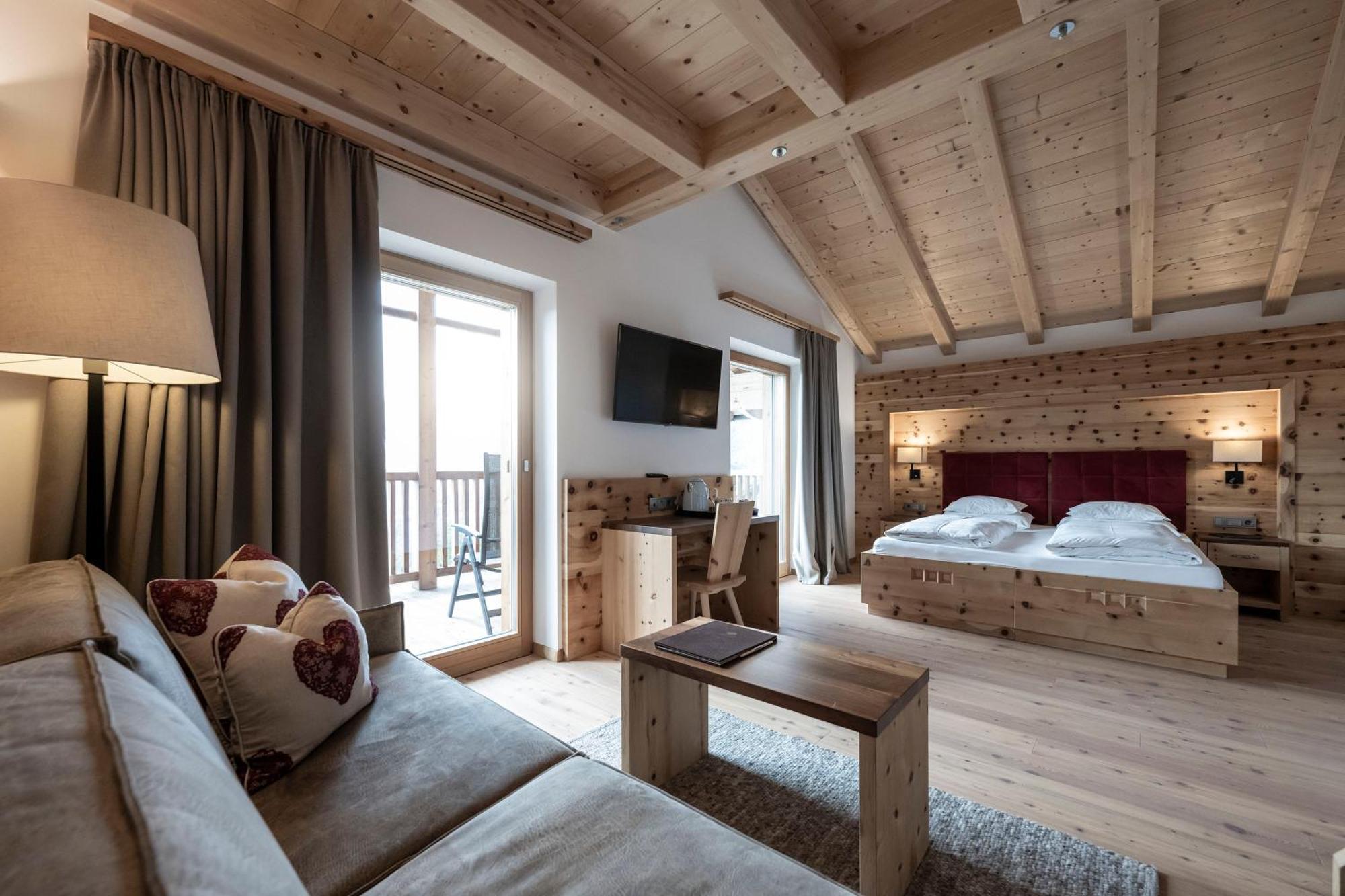 Dolmites Nature Hotel Vigilerhof سويسي المظهر الخارجي الصورة
