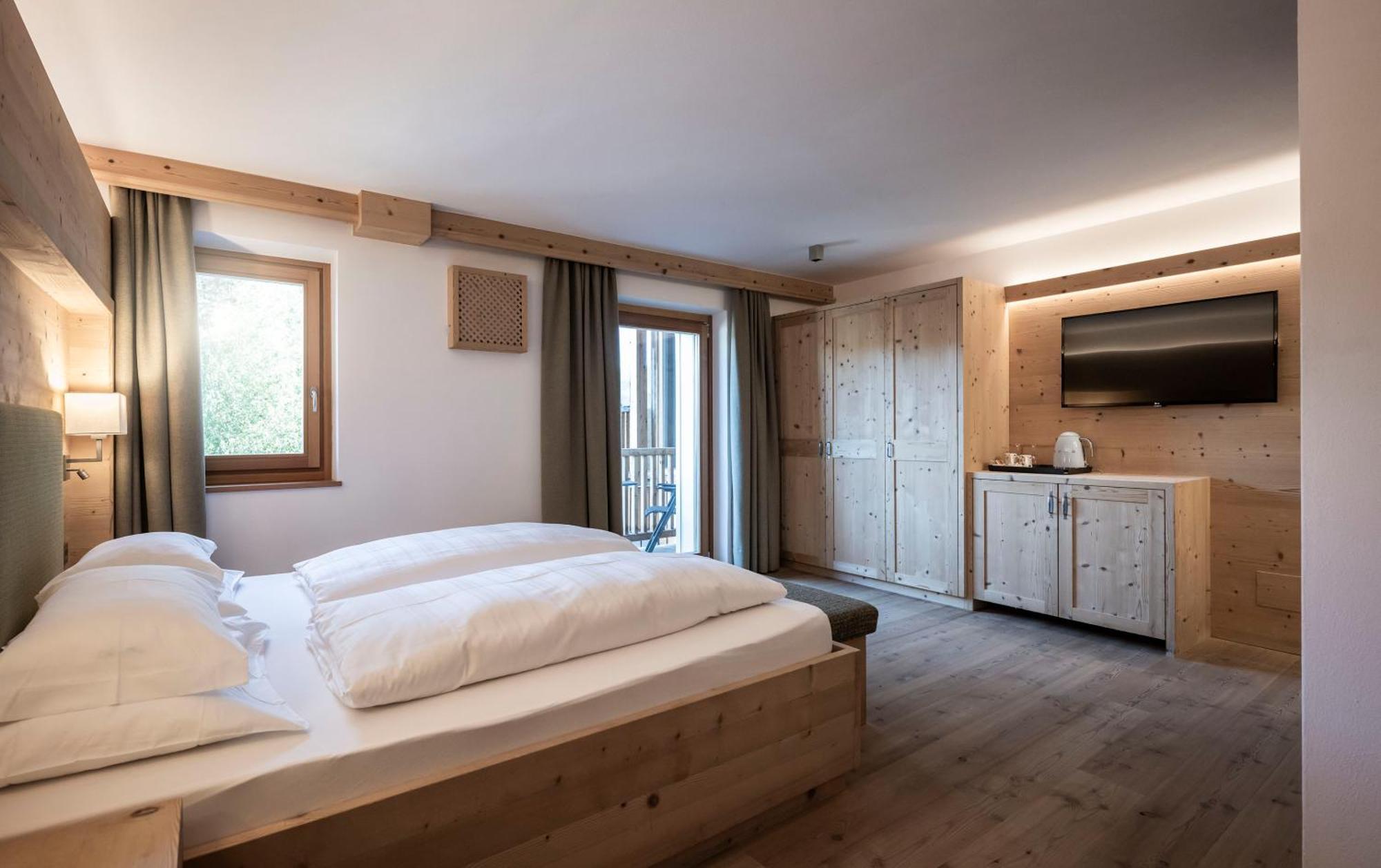 Dolmites Nature Hotel Vigilerhof سويسي المظهر الخارجي الصورة