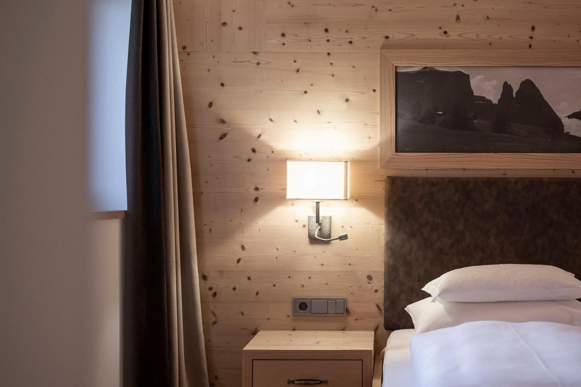 Dolmites Nature Hotel Vigilerhof سويسي المظهر الخارجي الصورة
