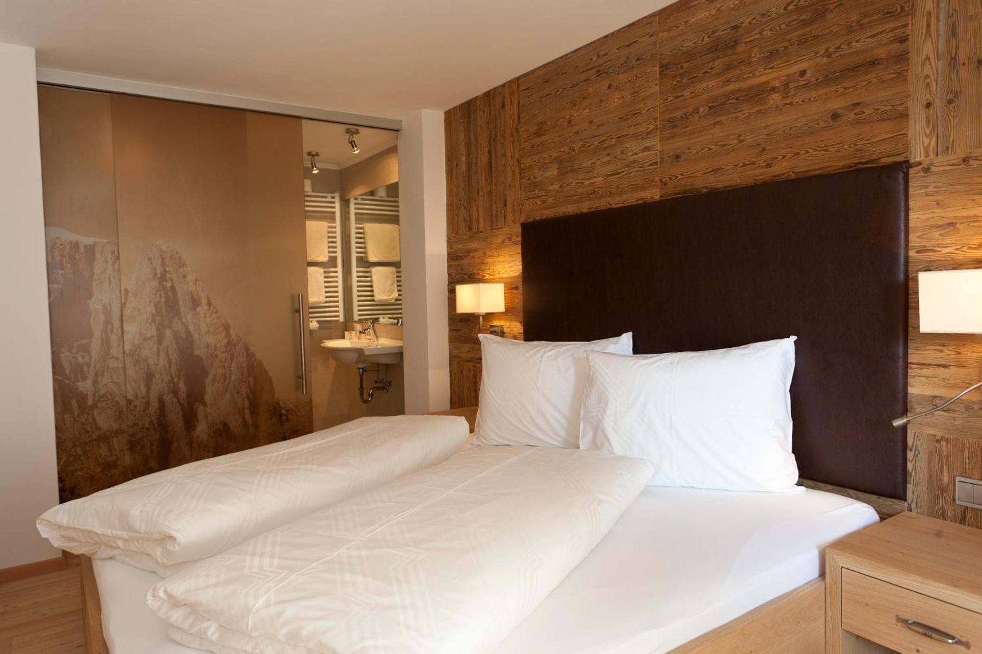 Dolmites Nature Hotel Vigilerhof سويسي المظهر الخارجي الصورة